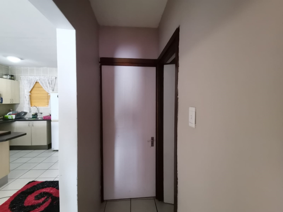 2 Bedroom Property for Sale in Heiderand Western Cape